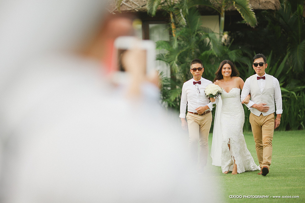 Axioo: That Sunshiny Retro Vibe